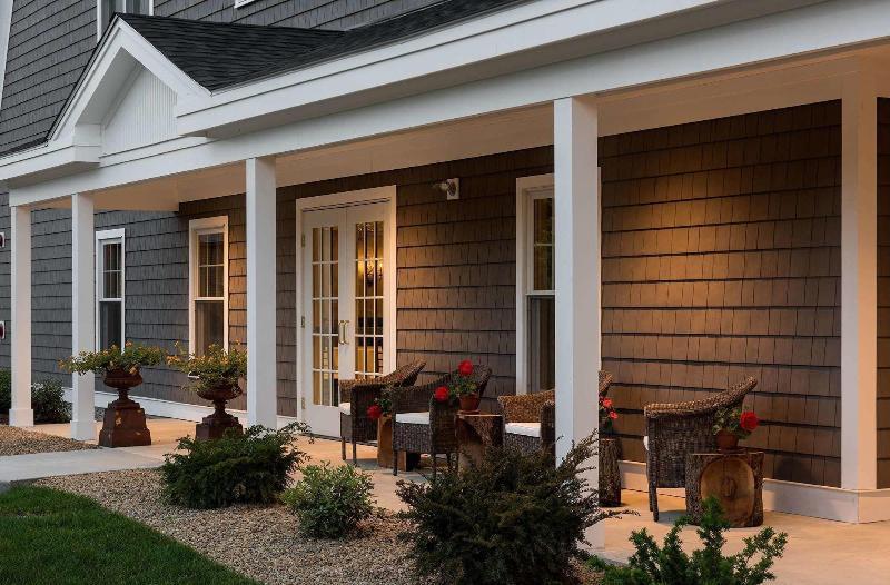 Bedford Village Inn Exterior foto